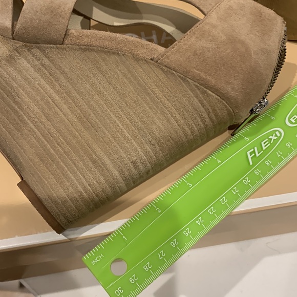 NWOT Michael Kors Wedge Light Beige Suede Platform Sandal Harley Silver Hardware - Picture 8 of 16